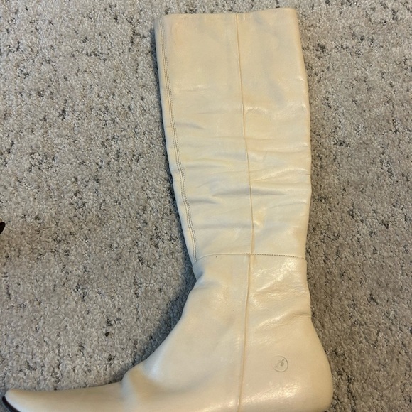 Bronx size 5.5 “no heel” boots in near new condition! Beautiful are rare - Picture 2 of 14